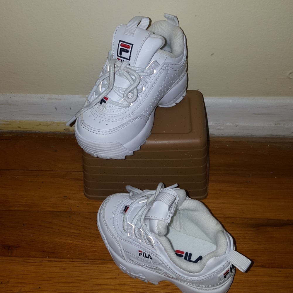 Toddler size 6 girl (selling as is)
